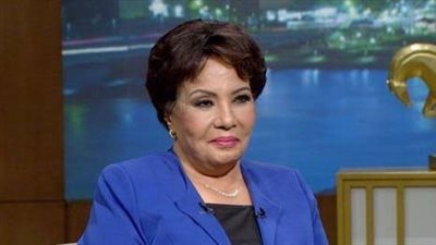 نجوم الفن يدافعون عن فردوس عبد الحميد بعد تعرضها للأنتقاد بسبب 