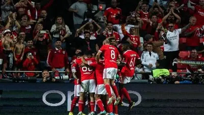 في مباراة أكون أو لا أكون.. بنفيكا يفوز على يوفنتوس برباعية بدوري أبطال أوروبا