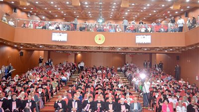 تخرج الدفعة الأولى ببرنامج المنصورة مانشستر لطب الأسنان (صور) 