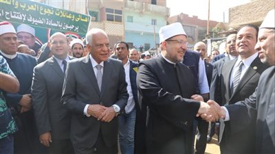 وزير الأوقاف ومحافظ الجيزة يفتتحان مسجد العتيق بالصف