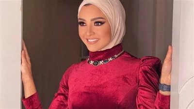 هلا رشدى تكشف عن أولى حفلاتها في 2023