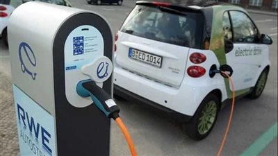 عسكر: توطين صناعة السيارات الكهربائية يحل أزمة الطاقة لـ11.6مليون سيارة و7مليون توكتوك