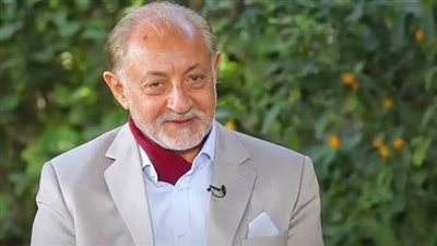 عبد العزيز مخيون يروج لشخصيته في 