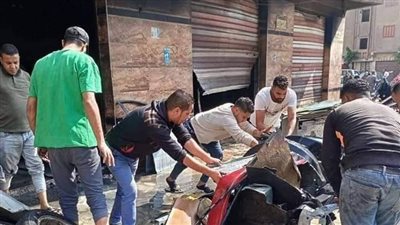 السيطرة على حريق مخزن قطع غيار بعزبة الشال في المنصورة (صور)