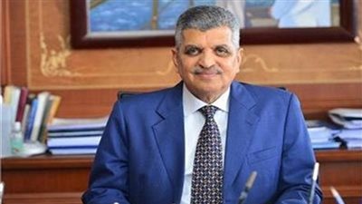 أسامة ربيع يتعرض لموقف مفاجىء على الهواء