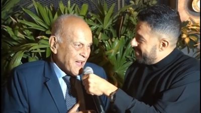 بطريقة مبهجة.. مجدي يعقوب ومحمد حماقي يغنيان 