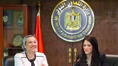 وزيرتا التعاون الدولي والبيئة تتابعان تنسيق الجهود المشتركة بشأن استعدادات مؤتمر المناخ 