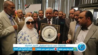 محافظ السويس يسلم جهاز عرائس لـ23 فتاة 