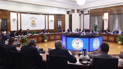 أبرزها تقسيط الغرامات والفوائد.. 4 مطالب لرئيس 