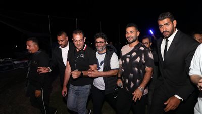 بحضور 20 ألف طالب احمد سعد وتامر عاشور يحييوا أقوي حفلات جامعة الدلتا 