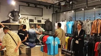 ارتفاع أسعار الملابس بنسبة 40%.. فيديو 