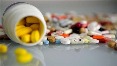 هيئة الدواء تبدأ تصنيع المواد الخام للعقاقير