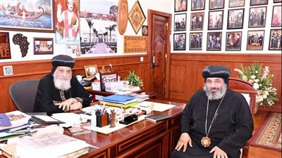 البابا تواضروس يستقبل الأنبا نوفير