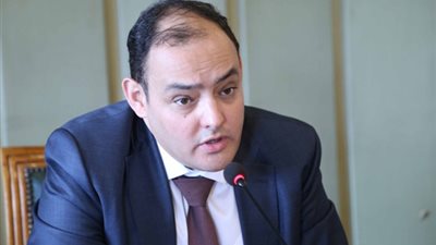 عاجل| شعبة المحررين الاقتصاديين: وزير الصناعة تجاوز الأعراف الإعلامية ولم يكشف عن تطورات القطاع منذ توليه 