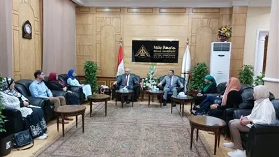 رئيس جامعة بنها يستقبل أعضاء لجنة مكافحة العدوى بالمجلس الأعلى للجامعات