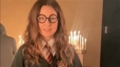 على طريقة هاري بوتر.. رايا أبي راشد تحتفل بالهالوين 