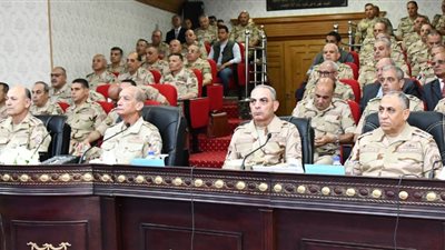 وزير الدفاع يشهد المرحلة الرئيسية لمشروع مراكز القيادة التعبوي (صمود - 2) 