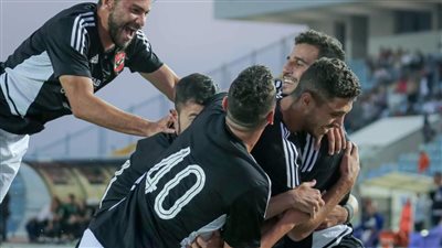 عاجل.. الأهلي ينجح في تجديد عقد نجم الفريق حتى عام 2024