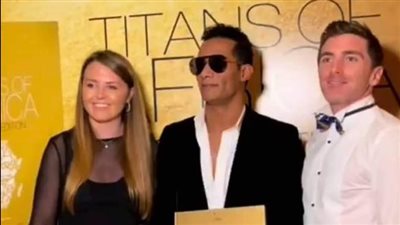 محمد رمضان أول فنان مصري يذكر في الكتاب الذهبي 