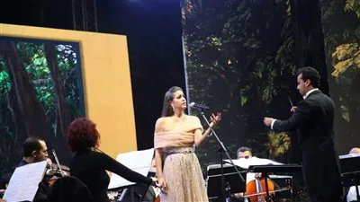 بالصور.. السوبرانو العالمية فرح الديباني تقدم مقطوعات عالمية بقصر المنيل