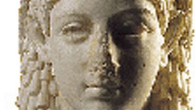 رئيس الآثار بجامعة القاهرة يرد بالدليل على تصوير كليوباترا بالبشرة السمراء