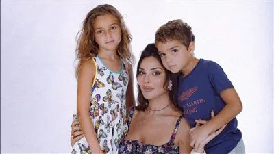 برفقة أولادها.. نادين نجيم تشوق جمهورها لمسلسل 'صالون زهرة 2'