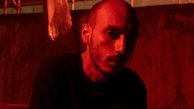 نتعرض لحرب على جبهتين.. الرابر مولوتوف يهاجم قرارات نقابة المهن الموسيقية