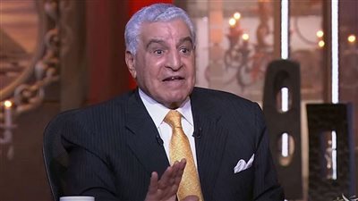 زاهي حواس: نريد الوصول إلى مليون موقع على وثيقة عودة حجر رشيد لمصر