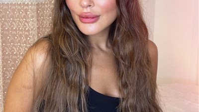 بطريقة كوميدية.. نادين نجيم تشوق جمهورها لمسلسل 'صالون زهرة 2'