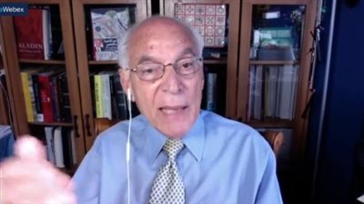 فاروق الباز: التغير المناخي قد يتحول لوباء شديد يُحدث معه إجراءات قاسية (فيديو)