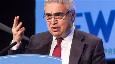  اقتراب النفط من 100 دولار.. خطر جديد يهدد الاقتصاد العالمي