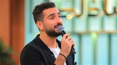 محمد الشرنوبي: 'مكنتش حابب ابدء بالغناء..وعشت طفولتي بشخصيتين'