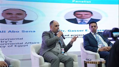 رئيس شئون البيئة يعرض جهود الوزارة فى الحد من استخدام الأكياس البلاستيكية 