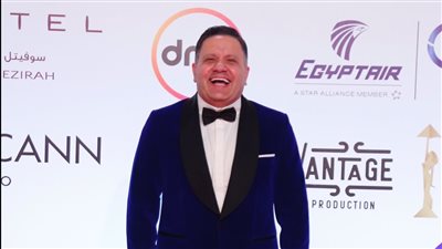 إدوارد يتخلى عن شنب 