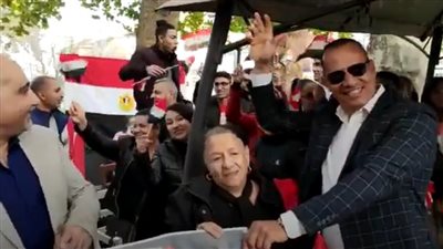 شاهد.. مسيرات لدعم الرئيس السيسي في إيطاليا