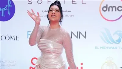  بإطلالة مثيرة.. ميرهان حسين تخطف الأنظار من مهرجان القاهرة السينمائي 