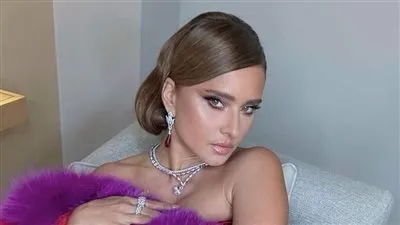 نيللي كريم عن كاملة أبو ذكري: 'مخرجة عظيمة'