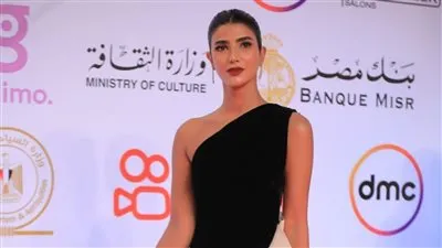 بالصور.. ريم سامى تتألق بإطلالة كلاسيكية أنيقة فى افتتاح مهرجان القاهرة السينمائى الدولى