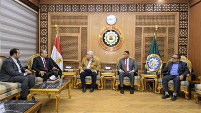 محافظ الدقهلية يستقبل وزير التعليم العالي 