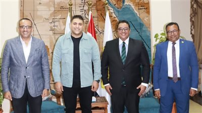 معهد إعداد القادة يستقبل الإعلامي أحمد رأفت 