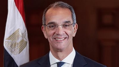 ما هي صناعة التعهيد في مصر؟.. وزير الاتصالات يُجيب 