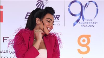 ميرهان حسين تبهر جمهورها في العرض الخاص لفيلم 