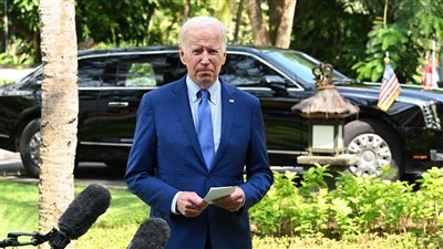 بايدن يقطع الشك باليقين.. إطلاق الصاروخ على الأراضي البولندية