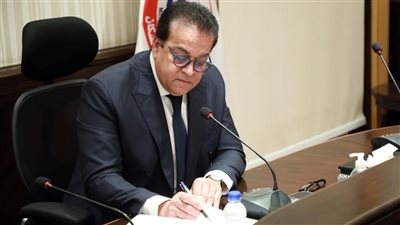 نقيب صيادلة القاهرة يوجه هذا الطلب لوزير الصحة بشأن أزمة 