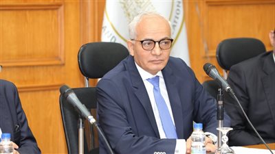 قرار عاجل من وزير التعليم بشأن امتحانات أبناؤنا في الخارج 