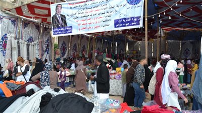 بتخفيضات تصل إلى 50%.. بدء سلسلة معارض اليوم الواحد بالإسكندرية (صور)