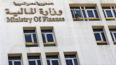 عاجل.. المالية توجه رسالة هامة إلى المصريين بشأن الرسوم الجديدة