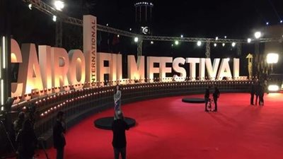 طارق الشناوى يطالب بتوجيه دعوات لـ حسن يوسف وصلاح عبد الله لحضور ختام مهرجان القاهرة 