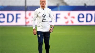 ديشامب: جيرو مكروه في فرنسا ولدينا بدائل بنزيما