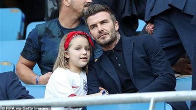 كأس العالم قطر 2022.. بيكهام وابنته يحضران مباراة إنجلترا وإيران (صورة)
